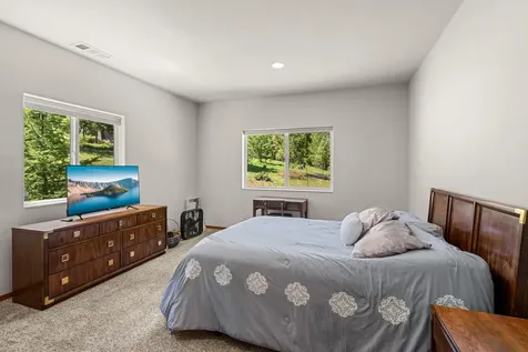 2295 W Evans Creek Road Rogue River OR 97537
