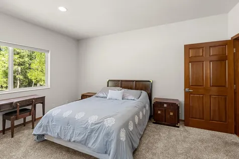 2295 W Evans Creek Road Rogue River OR 97537