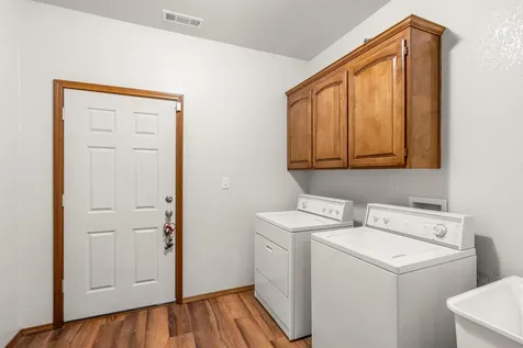 2295 W Evans Creek Road Rogue River OR 97537