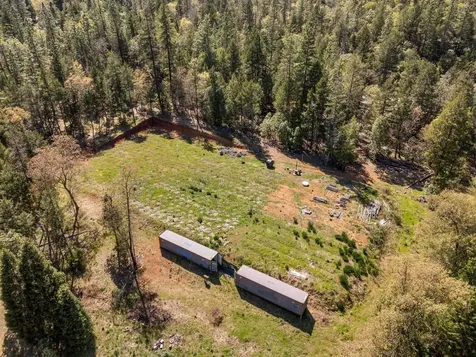 2295 W Evans Creek Road Rogue River OR 97537
