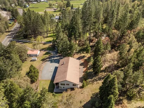 2295 W Evans Creek Road Rogue River OR 97537