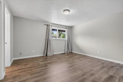 309 N Berkeley Way Medford OR 97504