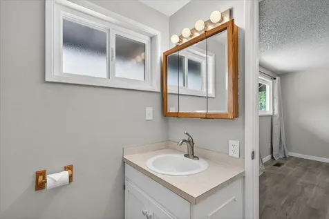 309 N Berkeley Way Medford OR 97504