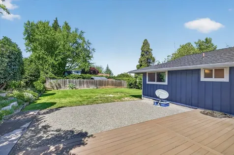 309 N Berkeley Way Medford OR 97504