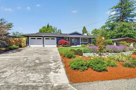 309 N Berkeley Way Medford OR 97504