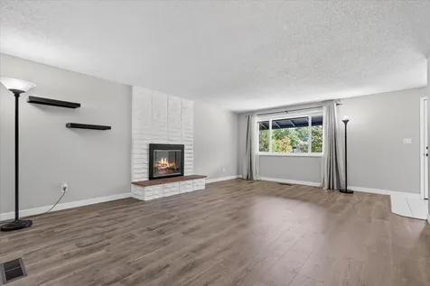 309 N Berkeley Way Medford OR 97504