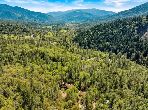 1610 Jumpoff Joe Creek Road Grants Pass OR 97526