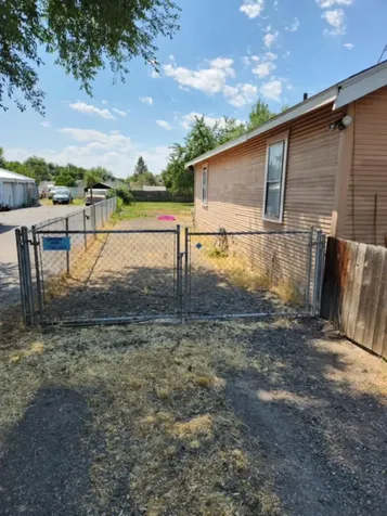 3236 Cannon Avenue Klamath Falls OR 97603