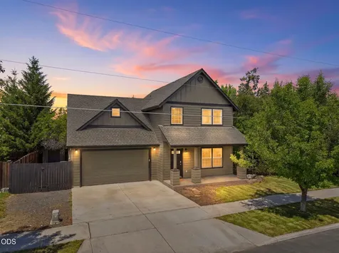 1494 NE Rumgay Lane Bend OR 97701