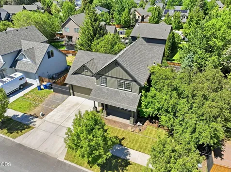 1494 NE Rumgay Lane Bend OR 97701