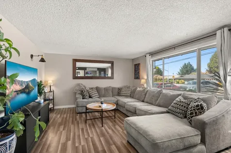 2190 Delta Waters Road Medford OR 97504