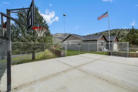 26807 Grandview Road John Day OR 97845
