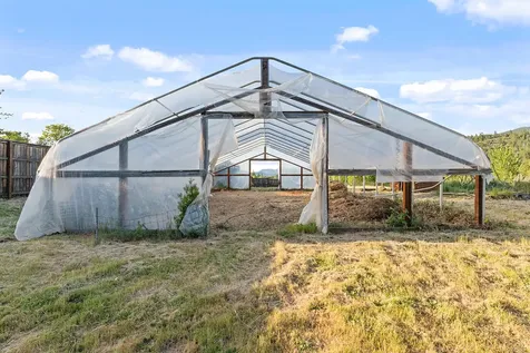 2401 E Fork Road Williams OR 97544