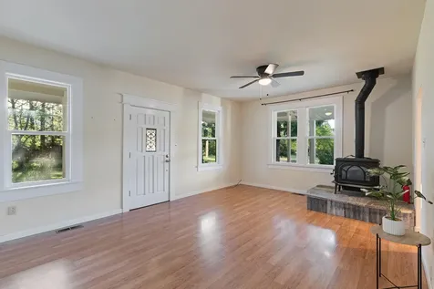 2401 E Fork Road Williams OR 97544