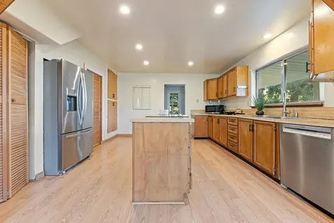 2401 E Fork Road Williams OR 97544