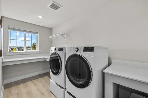 20850 SE Delta Drive Bend OR 97702