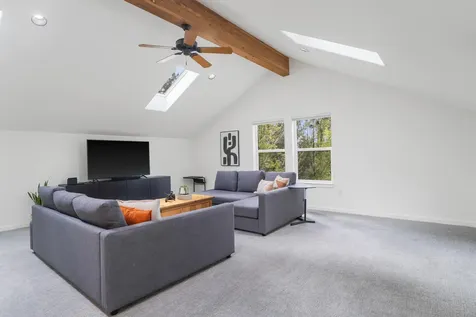 1483 NW John Fremont Street Bend OR 97703