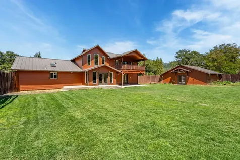 6375 Lake Shore Drive Selma OR 97538