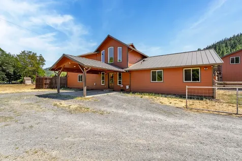 6375 Lake Shore Drive Selma OR 97538