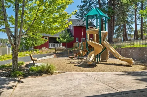 1048 E Black Butte Avenue Sisters OR 97759