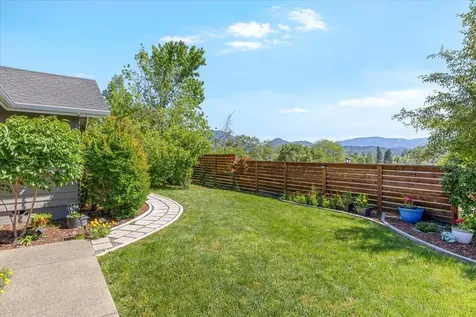 1180 NW F Street Grants Pass OR 97526