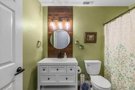 1180 NW F Street Grants Pass OR 97526