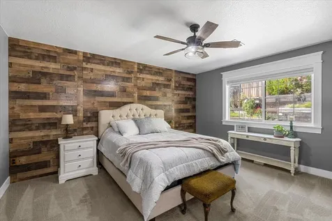 1180 NW F Street Grants Pass OR 97526