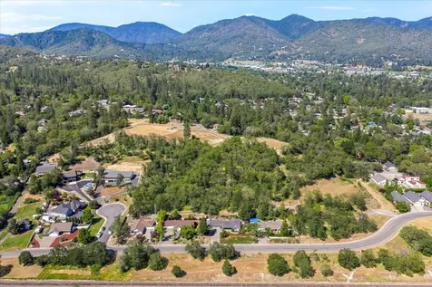 1180 NW F Street Grants Pass OR 97526