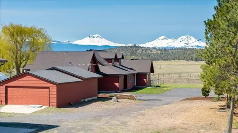 66215 Barr Road Bend OR 97703