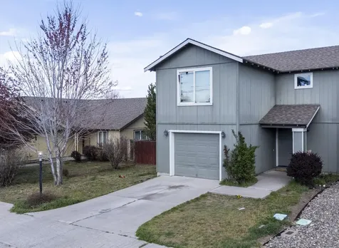 813 SE Kierra Place Madras OR 97741