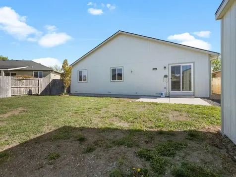 5637 Mickshelly Circle Klamath Falls OR 97603
