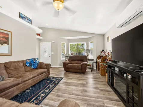 5637 Mickshelly Circle Klamath Falls OR 97603