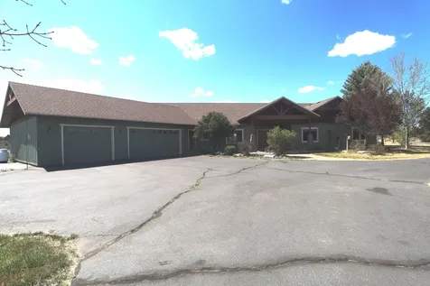 21491 Bear Creek Road Bend OR 97701