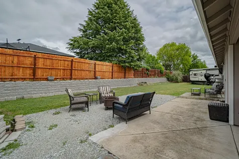 514 Coventry Court Eagle Point OR 97524
