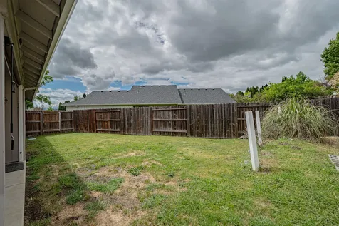 514 Coventry Court Eagle Point OR 97524