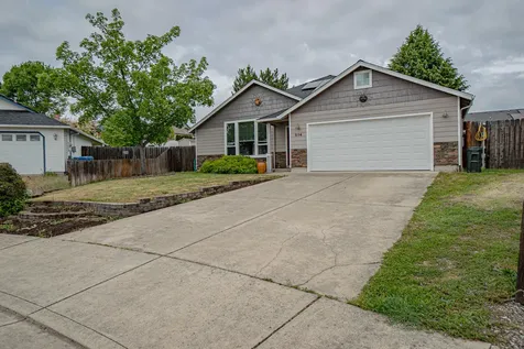 514 Coventry Court Eagle Point OR 97524
