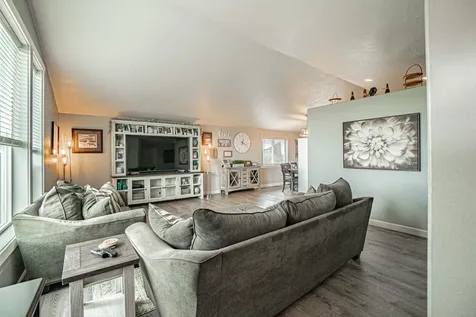 514 Coventry Court Eagle Point OR 97524