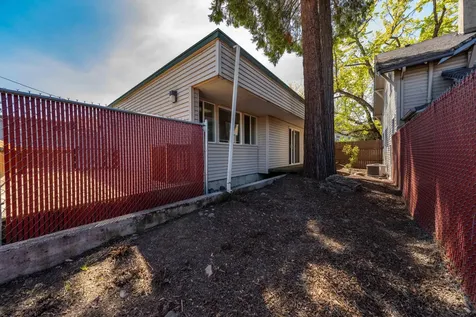 313 S Ivy Street Medford OR 97501