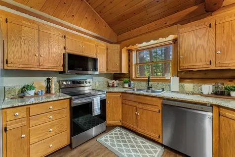 1201 Reeves Creek Road Selma OR 97538
