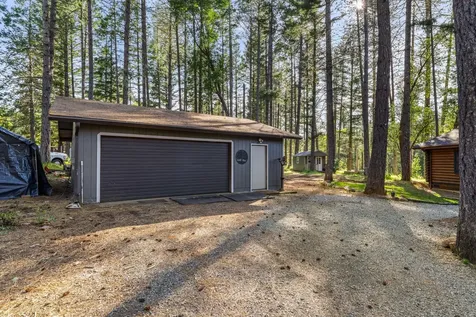 1201 Reeves Creek Road Selma OR 97538