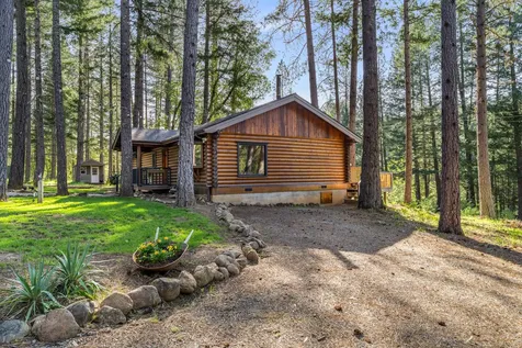 1201 Reeves Creek Road Selma OR 97538