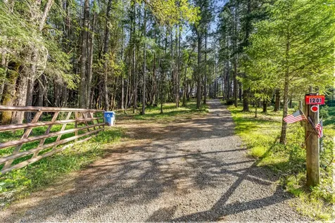 1201 Reeves Creek Road Selma OR 97538