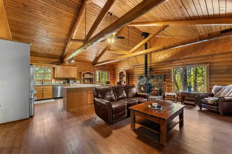 1201 Reeves Creek Road Selma OR 97538