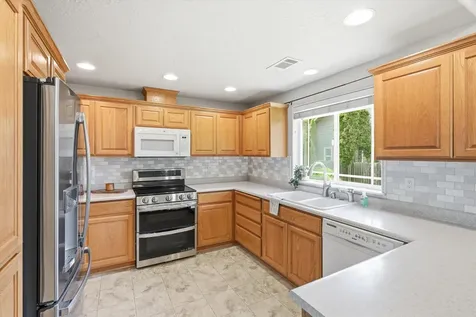 1416 George Tweed Boulevard Grants Pass OR 97527