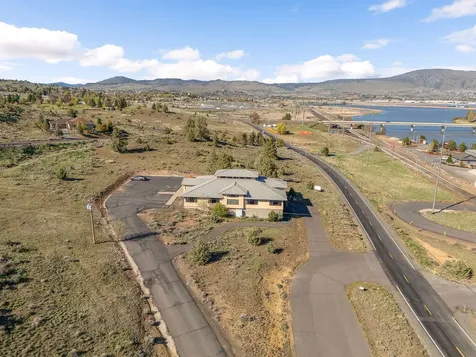 3090 Memorial Drive Klamath Falls OR 97601
