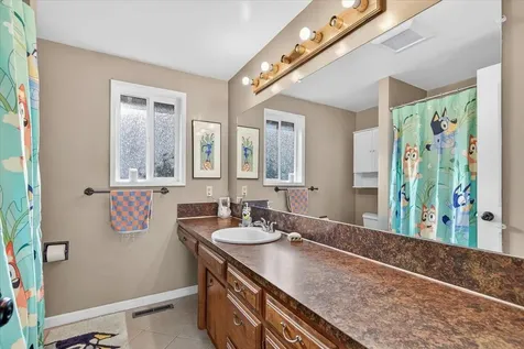 2573 Eaton Drive Medford OR 97504