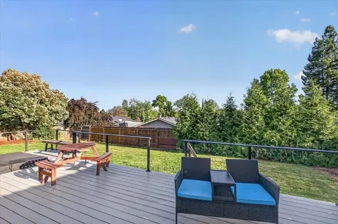 2573 Eaton Drive Medford OR 97504