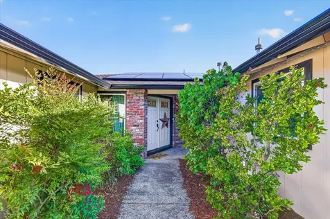 2573 Eaton Drive Medford OR 97504
