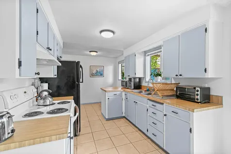 3026 Avenue G White City OR 97503