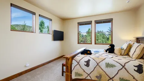 15141 SW Hope Vista Drive Powell Butte OR 97753